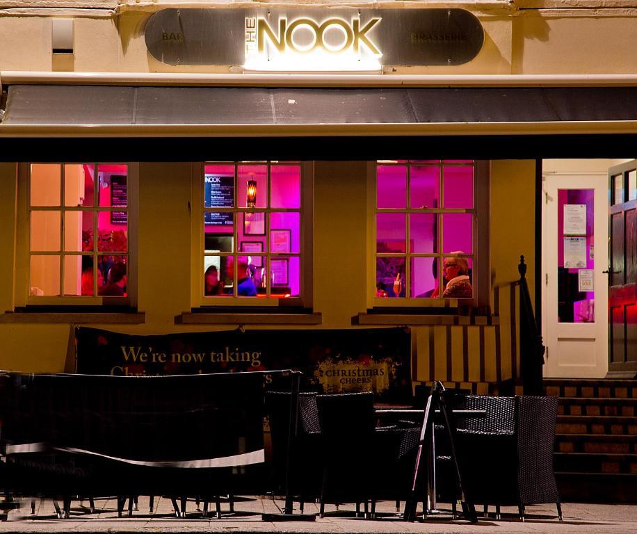 ويموث Rooms @The Nook Cocktail Bar المظهر الخارجي الصورة